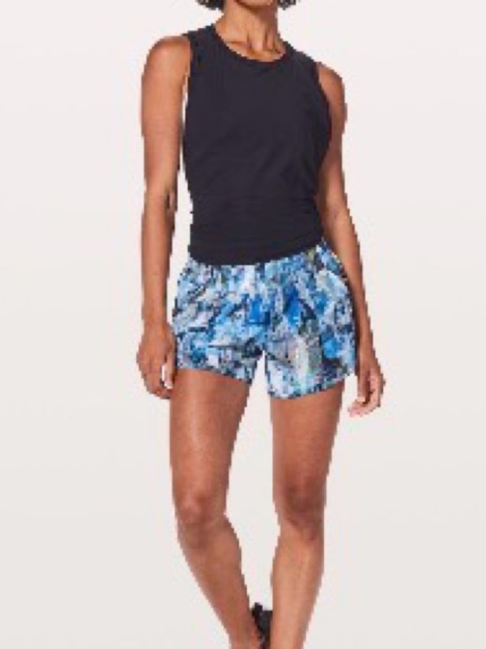 lululemon athletica Tracker Low Rise Shorts 4”
